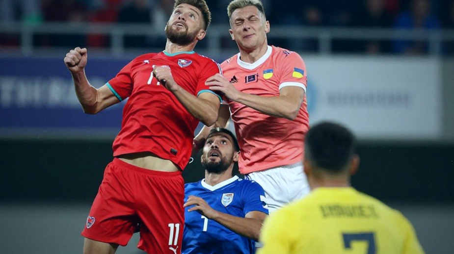 Galatasaray bắt đầu chuẩn bị cho Lille: Điều buổi tập đầu tiên nói và điều nó giấu