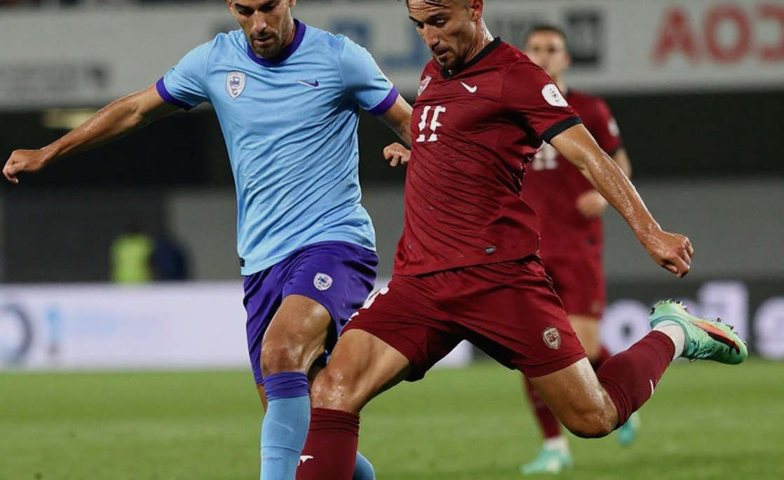 Hà Nội FC thua SHB Đà Nẵng: sáu mươi phần trăm bóng của mười người và một nhịp thở ở phút 45+3