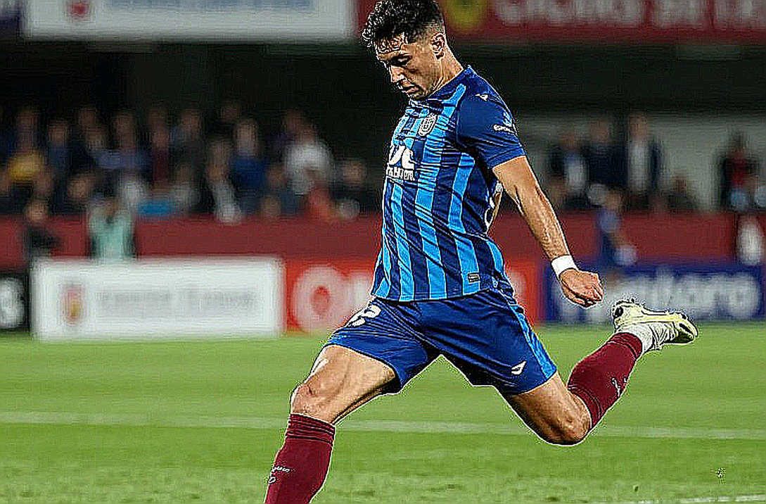 VAR ở V.League: Khi "lỗi rõ ràng và hiển nhiên" vẫn cần một góc máy đúng